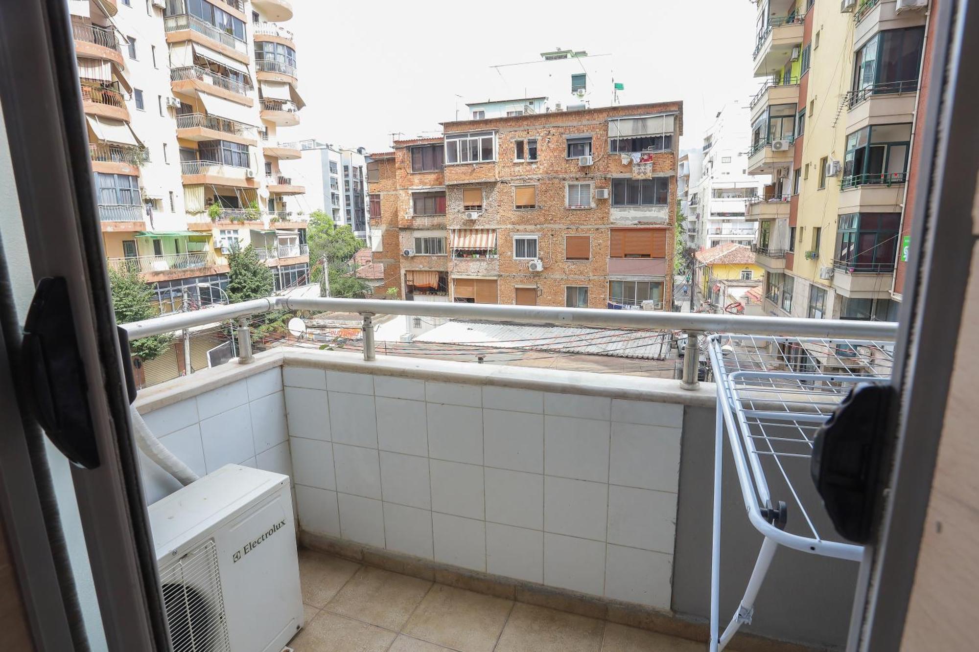 New Bazar Selvia Apartment Tirana Extérieur photo