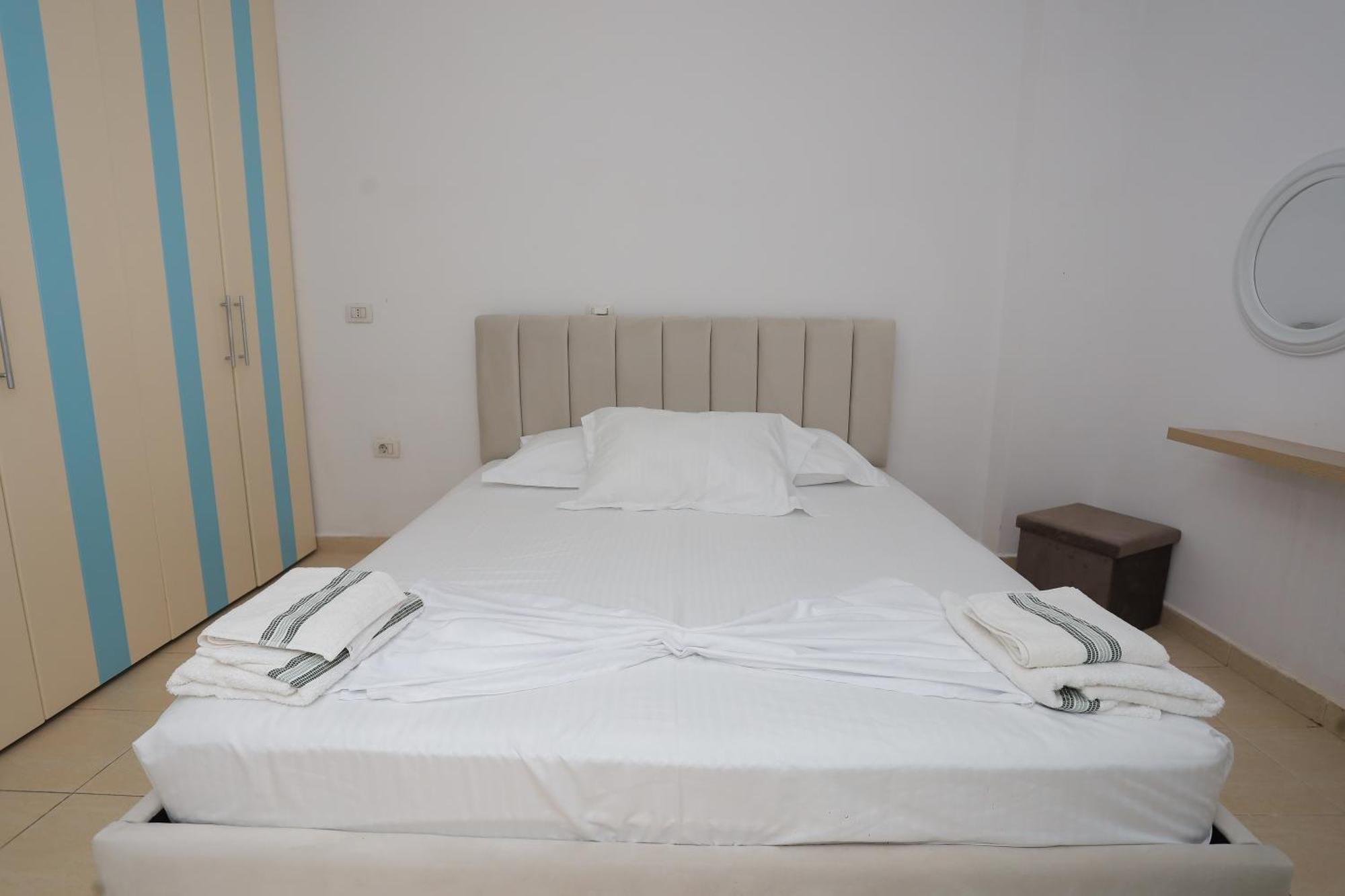 New Bazar Selvia Apartment Tirana Extérieur photo
